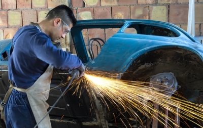 TÃ©cnico Auxiliar en Trabajos de Chapas y Pinturas de Au...