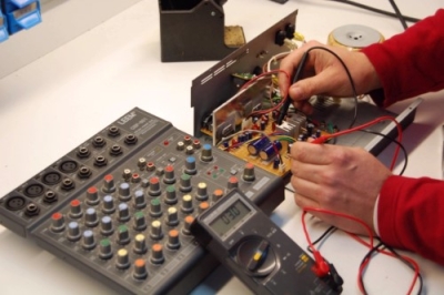 TÃ©cnico Auxiliar en ElectrÃ³nica y Audio