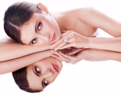 Técnico Auxiliar en Dermatología y Cosmiatría
